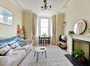 1 bedroom flat for rent in Haldon Road, West Hill, London, SW18