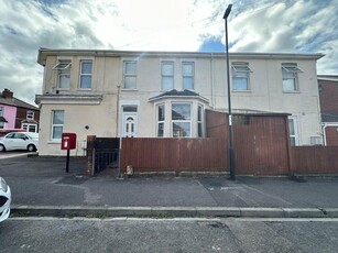 1 bedroom flat for rent in Macnaghten Road SILVER SUB, Bitterne Park, Southampton, Hampshire, SO18