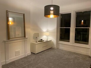1 bedroom flat for rent in Sinclair Road, London, W14
