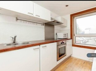 1 bedroom flat for rent in Viewcraig Gardens, Edinburgh, EH8