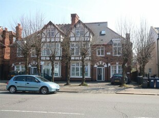 1 bedroom flat share for rent in High Road, Whetstone, N20
