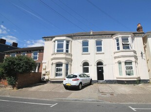 1 bedroom ground floor flat for rent in Hereford Road, Southsea, PO5