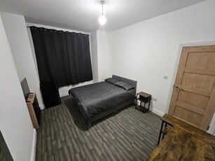 1 bedroom house share for rent in 448 Blandford Road, Beckenham, Blandford, BR34NN, BR3