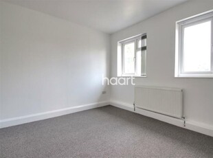 1 bedroom house share for rent in London Road, DE24