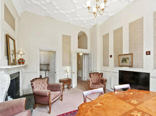 13 bedroom block of apartments for sale in Kensington Court, London, W8