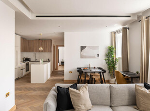 2 bedroom apartment for rent in Baker Street, Marylebone, W1U