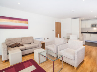 2 bedroom apartment for rent in Drayton Park, London, N5