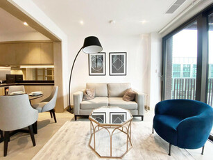 2 bedroom apartment for rent in Embassy Gardens, London, SW11