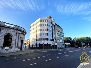 2 bedroom apartment for rent in Kings Road, Southsea, PO5
