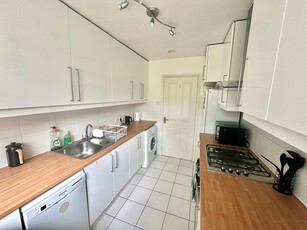 2 bedroom apartment for rent in Vivian Court, Beckenham, BR3