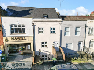 2 bedroom apartment for rent in Wellington Street, Gravesend, Kent, DA12 1JB, DA12