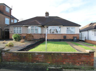 2 bedroom bungalow for rent in Lancing Road, Orpington, BR6