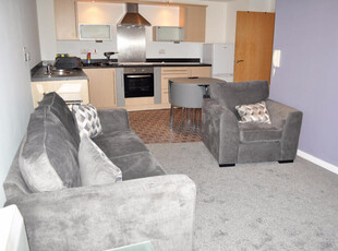 2 bedroom flat for rent in Adamson House, Elmire Way, Salford, M5