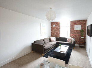 2 bedroom flat for rent in Avenue Lane, Bournemouth, BH2