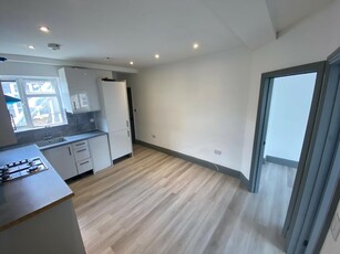 2 bedroom flat for rent in Commercial Road, Central Swindon, SN1
