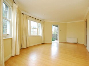 2 bedroom flat for rent in Elgin Avenue, Maida Vale, London, W9