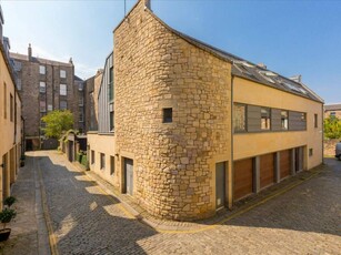 2 bedroom flat for rent in Northumberland Place Lane, New Town, Edinburgh, EH3