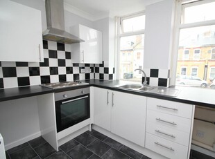 2 bedroom flat for rent in Osborne Road, Broadstairs, CT10