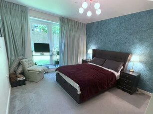 2 bedroom flat for rent in Powell House, 7 Bowen Drive, London, Kent, SE7