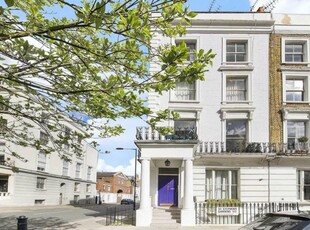 2 bedroom flat for rent in St. Stephens Gardens, Notting Hill, W2