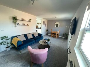 2 bedroom flat for rent in Wichelstowe, SN1