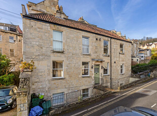 2 bedroom flat for sale in Upper East Hayes, BATH, BA1