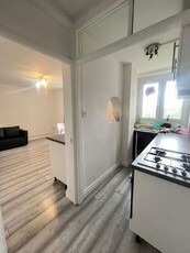 2 bedroom flat to rent Hackney Central, Clapton, E9 6BT