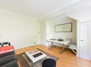 2 bedroom maisonette for rent in Chelsea Embankment, Chelsea, London, SW3