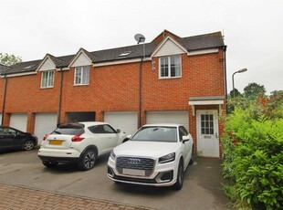 2 bedroom semi-detached house for rent in Downing Close, Bletchley, Milton Keynes, MK3