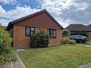 3 bedroom bungalow for rent in Beechcroft, Chestfield, Whitstable CT5 3QF, CT5