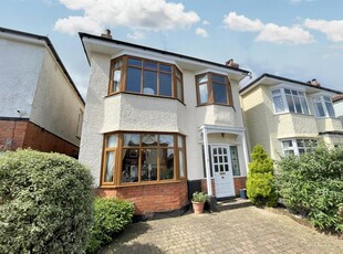 3 bedroom detached house for sale in Southbourne, BH6