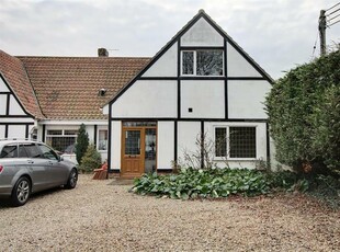 3 bedroom end of terrace house for rent in 62 Salhouse Road, Rackheath, Norwich, NR13