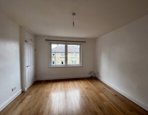 3 bedroom flat for rent in Grierson Crescent, Edinburgh, EH5 2AY, EH5