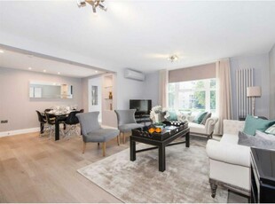 3 bedroom flat for rent in St Johns Wood Park, St Johns Wood, London, NW8