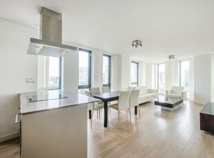 3 bedroom flat for rent in Williamsburg Plaza, Canary Wharf, London, E14