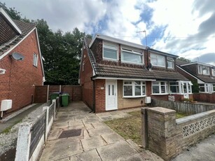 3 bedroom house for rent in Melanie Drive, Stockport, SK5