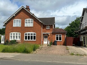 3 bedroom semi-detached house for sale in Willow Road, Bournville, Birmingham, West Midlands, B30