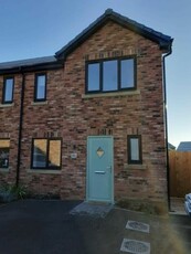 3 bedroom semi-detached house to rent Preston, PR4 6JX