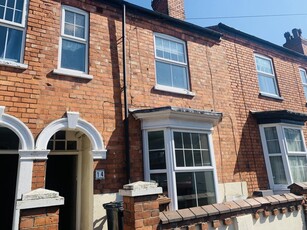 3 bedroom terraced house for rent in Cecil Street, Lincoln - Uphill/Bailgate - Two Bathrooms, LN1
