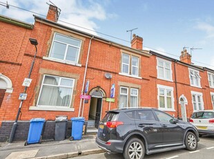 3 bedroom terraced house for rent in Longford Street, Derby, DE22