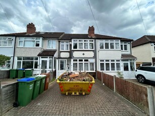 3 bedroom terraced house for rent in Sycamore Avenue, Sidcup, DA15