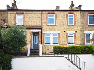 3 bedroom terraced house for rent in Tormount Road, London, SE18 1QB, SE18