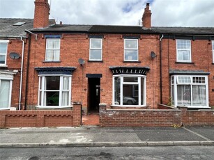 3 bedroom terraced house for sale in Maple Street, Lincoln, LN5