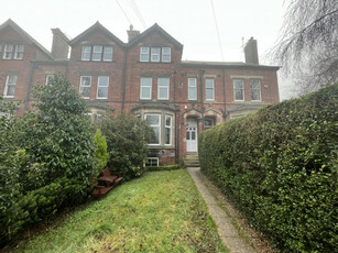 4 bedroom apartment for rent in 4 Grove Lane, Headingley, Leeds, West Yorkshire, LS6