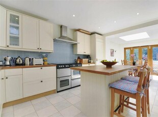 4 bedroom apartment for rent in Sumatra Road, West Hampstead, London, NW6