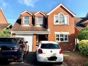 4 bedroom detached house for rent in Atherley Court, Southampton, SO15