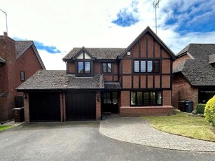 4 bedroom detached house for rent in Saintbury Drive, Solihull, West Midlands, B91