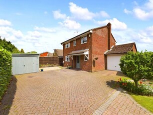 4 bedroom detached house for sale High Wycombe, HP14 4HT