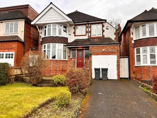 4 bedroom detached house for sale in Beacon Road, Sutton Coldfield, B73 5SX, B73