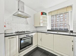 4 bedroom flat for rent in Islip Street,
Kentish Town, NW5